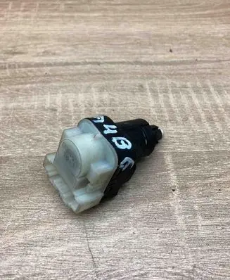 Audi A4 S4 B6 8E 8H Brake pedal sensor switch 1C0945511A