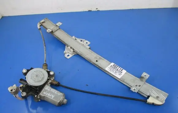 Suzuki Liana Front door window regulator with motor