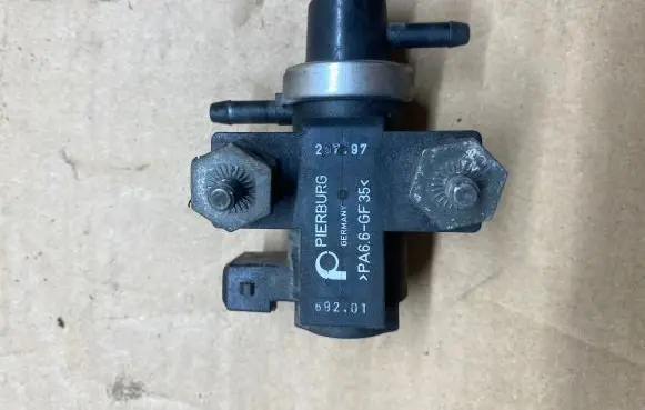 Volkswagen Golf IV Turbo solenoid valve 1H0906627 72190320 97T253