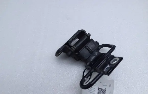 Audi Q7 4L Rear door lower hinge 4L0833411A