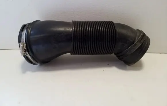 Audi Q3 F3 Turbo air intake inlet pipe/hose 5QA129684
