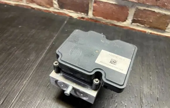 Tesla Model X ABS Pump 2265106527 2022325 0265956391