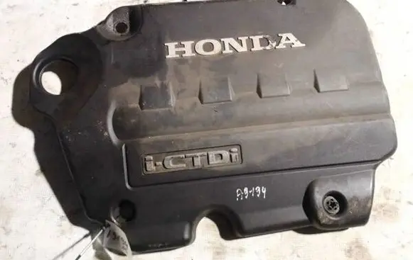 Volkswagen PASSAT B6 Engine cover (trim)
