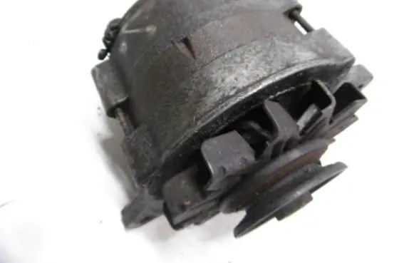 Toyota Corolla E70 Generator/alternator 27020-24102