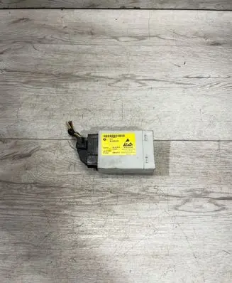 BMW 5 E60 E61 Center console control module 9183233 579820 28137346