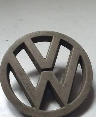 Manufacturer badge logo/emblem