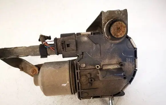 Volkswagen Touran I Wiper motor 1T0955119C