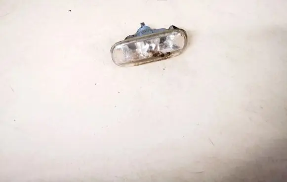 Audi A4 S4 B6 8E 8H Front fender indicator light 8e0949127