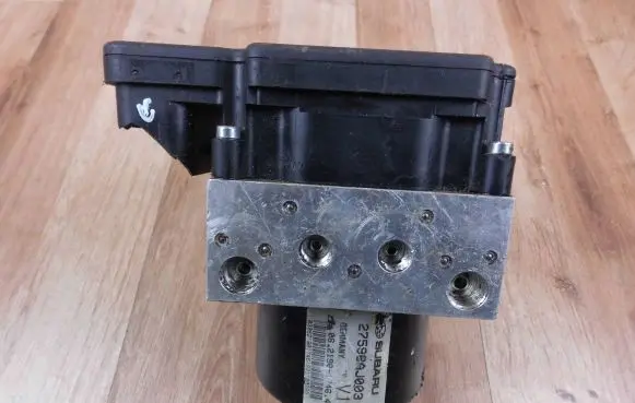Subaru Legacy ABS Pump 27596AJ003 06210959883 06261937461