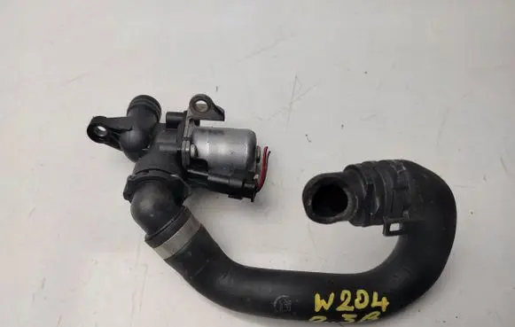 Mercedes-Benz C W204 Engine coolant pipe/hose A2722000031