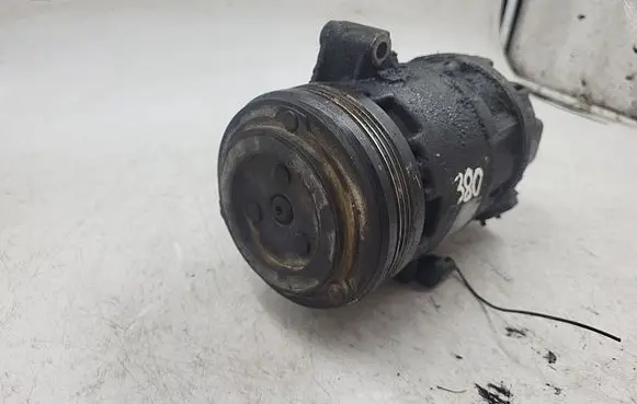 BMW 3 E46 Air conditioning (A/C) compressor (pump) 6905643