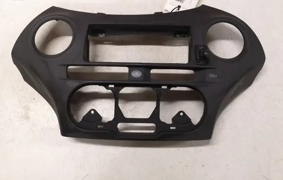 Toyota Yaris Radio/GPS head unit trim 7591970010 7591977010
