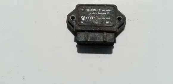 Volkswagen Golf II Ignition amplifier control unit 211905351D