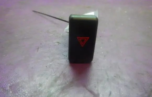 Mazda 3 I Hazard light switch BP4K664H0