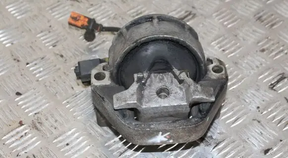 Audi A6 S6 C7 4G Engine mount bracket