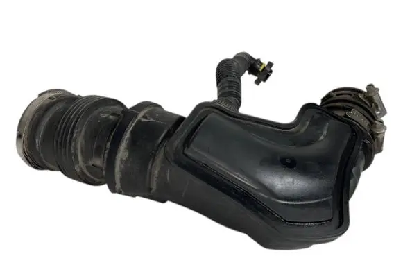 Ford Fiesta Air intake hose/pipe CM5G6758DA
