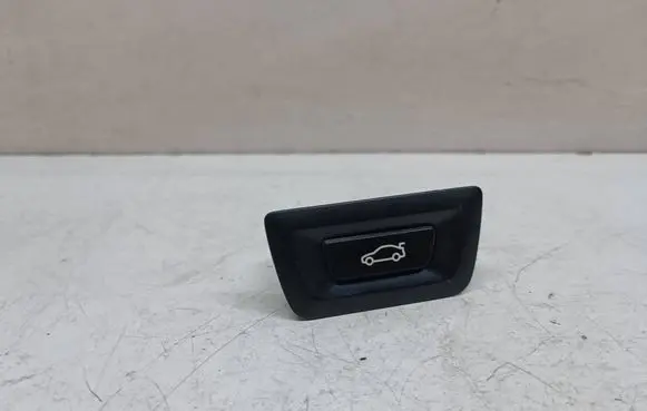 BMW 3 F30 F35 F31 Tailgate/boot open switch button 9275119