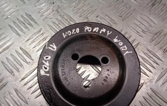Volkswagen Polo IV 9N3 Water pump pulley 