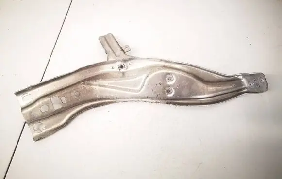 Volkswagen Golf V Other exterior part 1K1858784C
