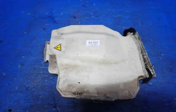BMW 1 E81 E87 Fuse box cover 7544577 58650910