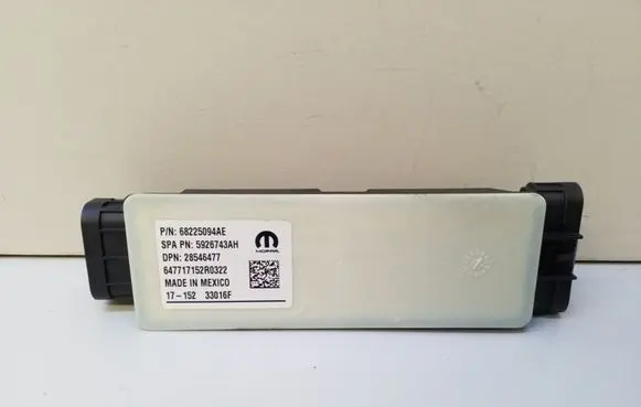 Chrysler Pacifica Sliding door control unit/module 68225094AE 5926743AH 28546477