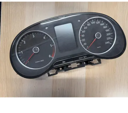 Volkswagen Polo V 6R Speedometer (instrument cluster) 6R0920861H