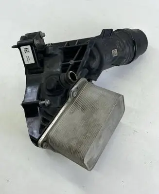 BMW 4 F32 F33 Oil filter mounting bracket 8570063 0399 10V6512621