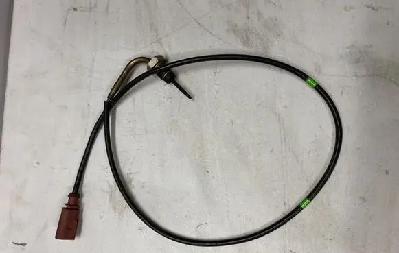 Skoda Karoq Exhaust gas temperature sensor 04L906088JE