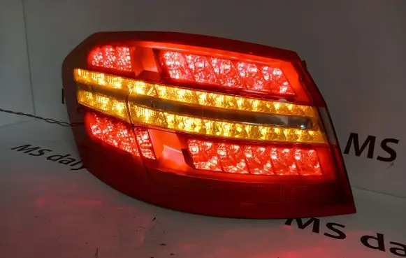 Mercedes-Benz E W212 Rear/tail lights A2129060558 2129060558
