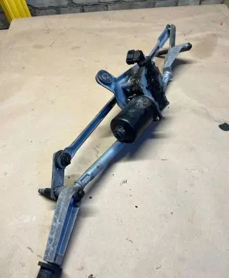 Volvo XC70 Front wiper linkage and motor 8648343 31250089 480620072