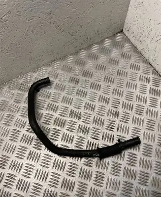 Jeep Grand Cherokee (WJ) Engine coolant pipe/hose