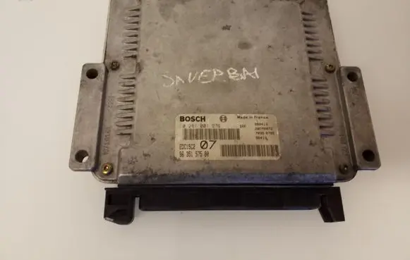 Citroen Xsara Picasso Engine control unit/module 0281001976 9635157580