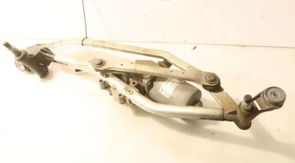 Renault Laguna III Front wiper linkage and motor W00011129