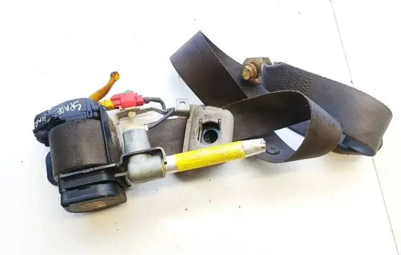 Mitsubishi Space Star Front seatbelt 570492910