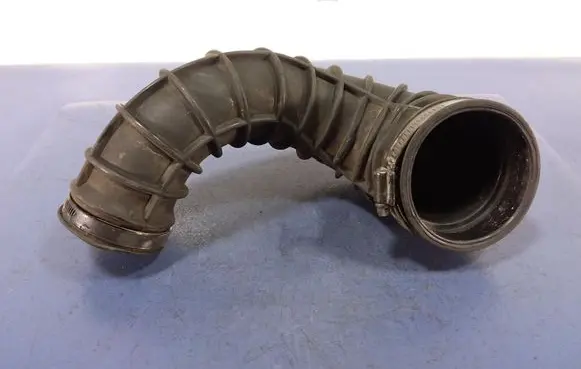 Volvo S60 Air intake hose/pipe 08634143