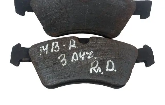 Mercedes-Benz R W251 Brake pads (front) 