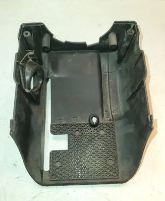 Skoda Octavia Mk1 (1U) Steering wheel column trim 8L1953516 8L1953512