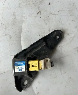 Toyota Prius (NHW20) Airbag deployment crash/impact sensor 8917347040 2521000150