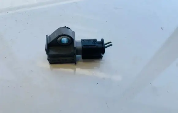 Dodge Journey Airbag deployment crash/impact sensor 04896011AB A2048201985