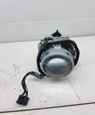 BMW 5 E60 E61 Headlight part 15962300