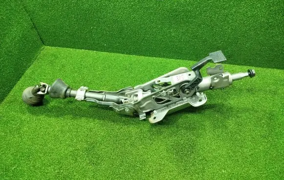 Steering wheel axle set