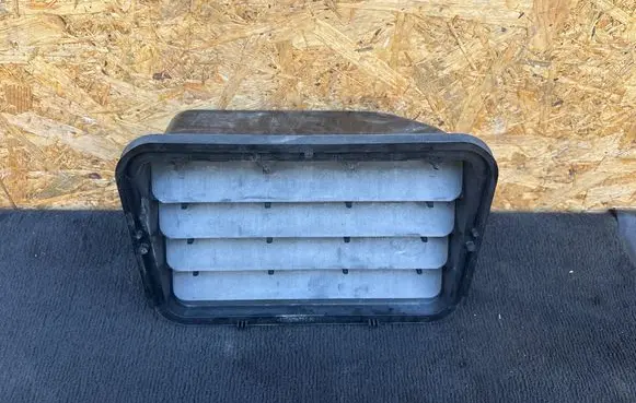 Mercedes-Benz GLE W167 Quarter panel pressure vent A1678308201