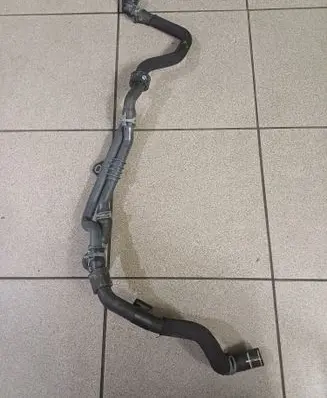 Volkswagen Golf VIII Engine coolant pipe/hose 3Q0121070S