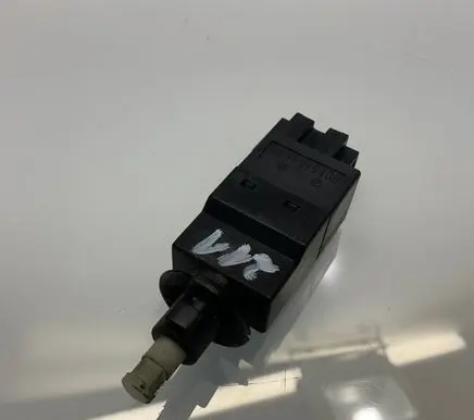 Mercedes-Benz E W211 Brake pedal sensor switch 0015454009