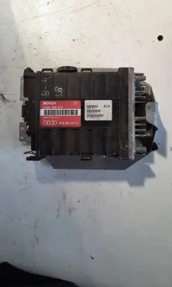 Volkswagen PASSAT B5 Engine control unit/module 443907311C 0261200273