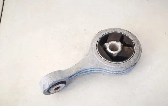 Fiat Punto (188) Engine mount bracket