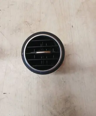 Audi A3 S3 8P Dashboard side air vent grill/cover trim 8P0820901A