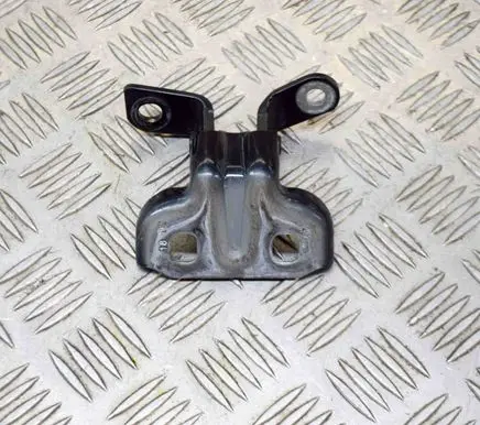 Opel Zafira C Rear door lower hinge