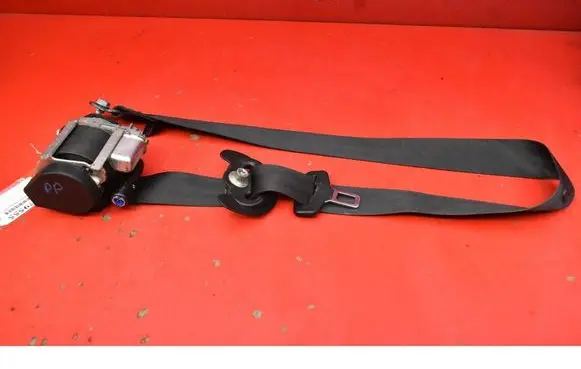 Peugeot 508 RXH Front seatbelt 