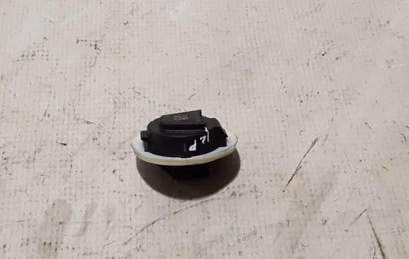 Peugeot 208 Airbag deployment crash/impact sensor 9843912180